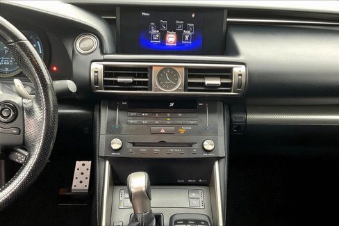 Used 2016 Lexus IS 200t image 9