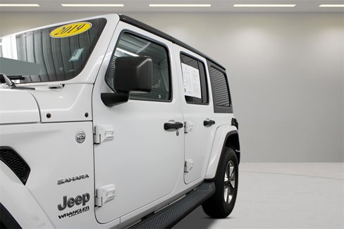 Used 2019 Jeep Wrangler Unlimited Sahara w/ Safety Group image 31