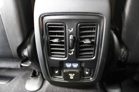 Used 2020 Jeep Grand Cherokee Overland image 38