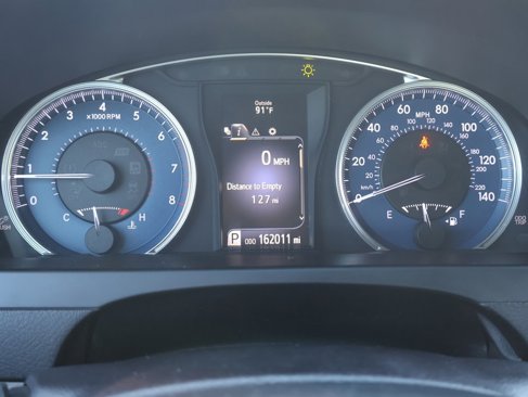 Used 2017 Toyota Camry LE image 2