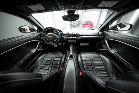Used 2015 Ferrari F12 Berlinetta image 41