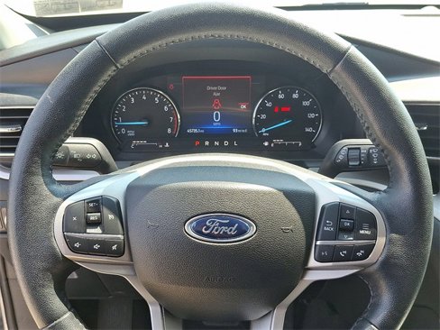 Used 2023 Ford Explorer XLT w/ Equipment Group 202A image 21