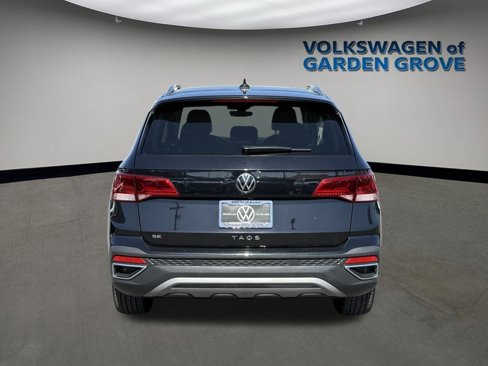 Used 2024 Volkswagen Taos SE image 9