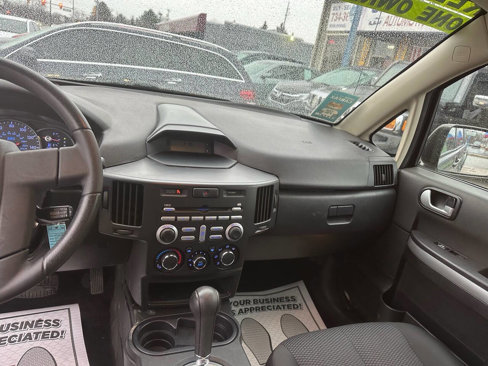 Used 2011 Mitsubishi Endeavor LS image 28