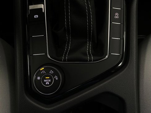 New 2025 Volkswagen Taos S image 24