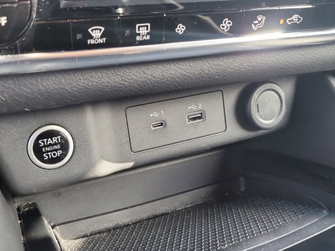 Used 2022 Nissan Rogue SV image 25