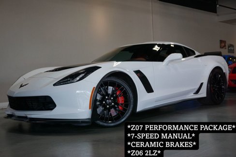 Used 2015 Chevrolet Corvette Z06 w/ Z07 Performance Package image 1