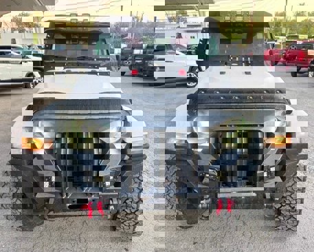 Used 2018 Jeep Wrangler Unlimited Sahara image 7