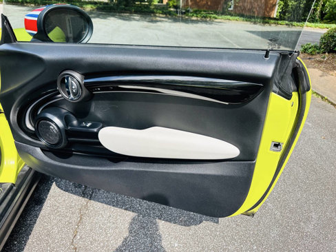 Used 2023 MINI Cooper S image 28
