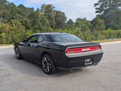 Used 2013 Dodge Challenger SRT8 Core w/ Electronics Convenience Group image 7