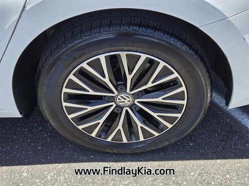 Used 2019 Volkswagen Jetta SEL image 10