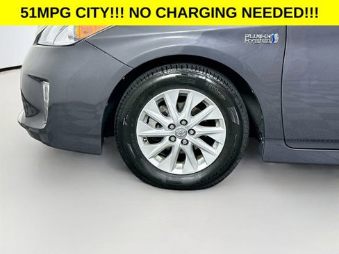 Used 2014 Toyota Prius Plug-In Hybrid image 28