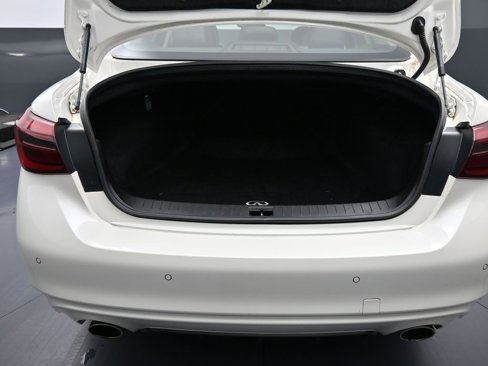 Used 2018 INFINITI Q50 Luxe w/ Essential Package (3.0T Luxe) image 22