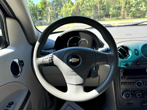 Used 2008 Chevrolet HHR LT w/ Enhanced Safety Package image 40
