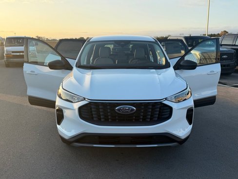 New 2025 Ford Escape Active w/ Cold Weather Package image 30