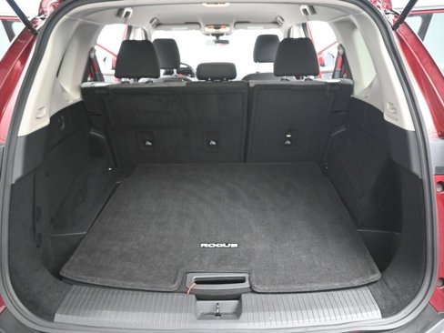 Used 2022 Nissan Rogue SV image 26