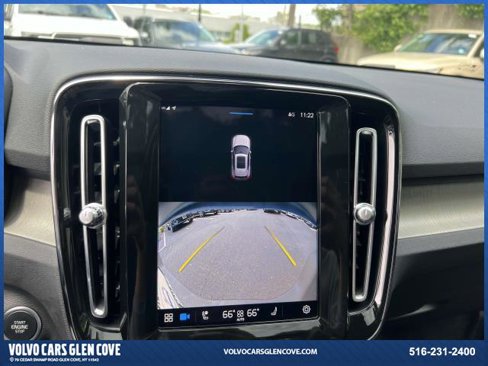 Certified 2023 Volvo XC40 B5 Plus w/ Protection Package Premier image 28
