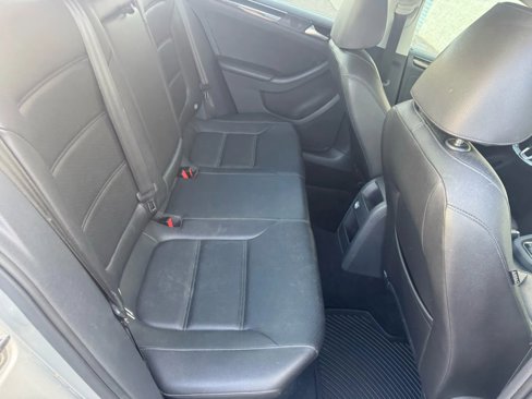 Used 2015 Volkswagen Jetta TDI SEL image 18