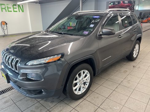 Used 2018 Jeep Compass Limited w/ Navigation Group image 3