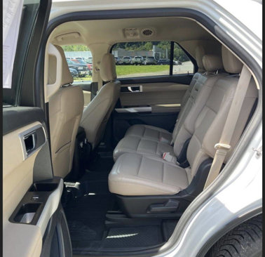 Used 2021 Ford Explorer XLT image 15