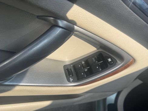 Used 2009 Subaru Legacy 2.5i Limited image 10