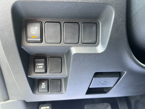 Used 2023 Nissan Frontier S w/ Technology Package image 23