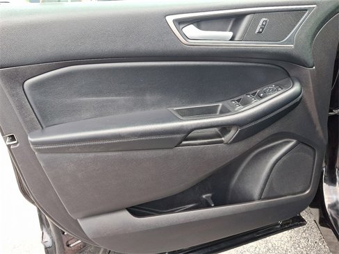 Used 2022 Ford Edge SEL image 13