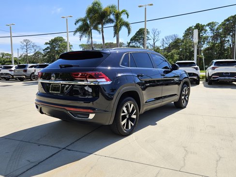 Used 2021 Volkswagen Atlas Cross Sport SE image 6