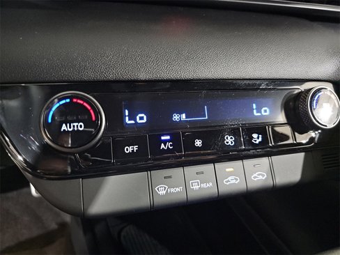 New 2025 Hyundai Elantra Sport image 22