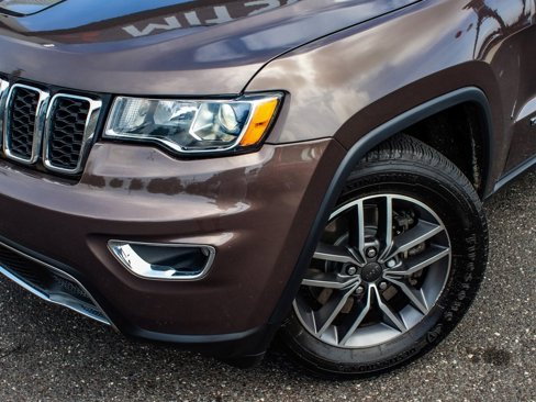 Used 2021 Jeep Grand Cherokee Limited image 47
