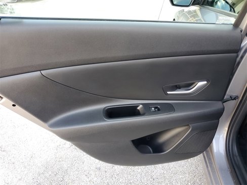 Certified 2023 Hyundai Elantra SEL image 8
