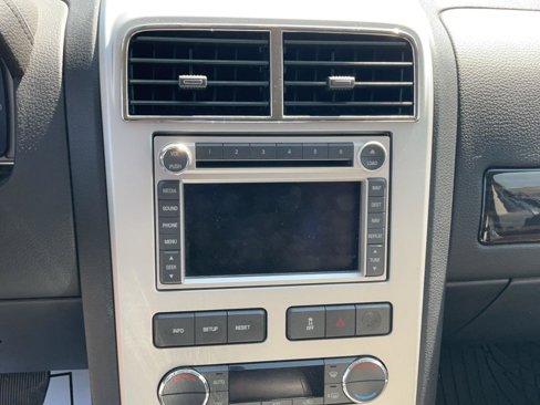 Used 2008 Lincoln MKX AWD image 15