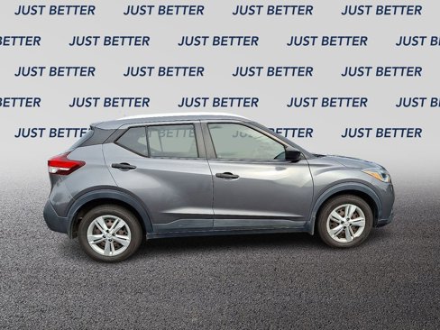 Used 2019 Nissan Kicks S image 7