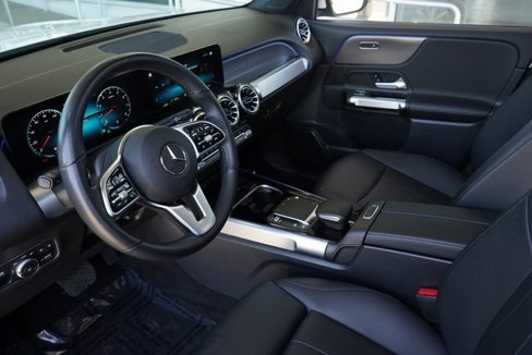 Certified 2022 Mercedes-Benz GLB 250 4MATIC image 2