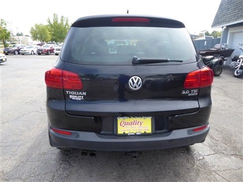 Used 2015 Volkswagen Tiguan SE image 7