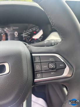 Used 2023 Jeep Compass Limited w/ Sun and Sound Group image 13