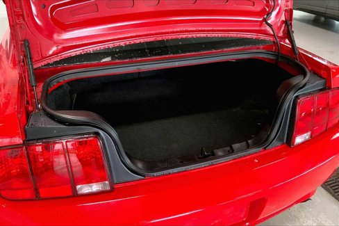 Used 2006 Ford Mustang GT image 14
