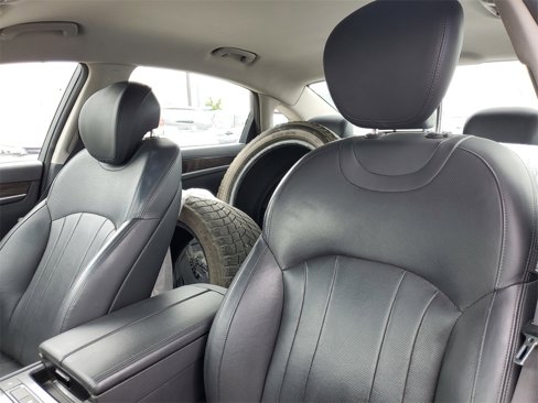 Used 2015 Hyundai Genesis 3.8 image 9