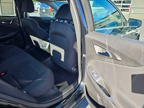 Used 2019 Chevrolet Malibu Hybrid image 13