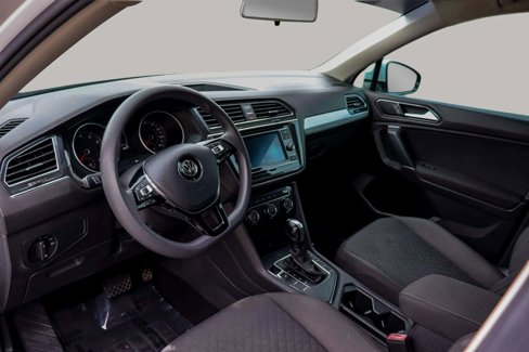 Used 2018 Volkswagen Tiguan S image 14