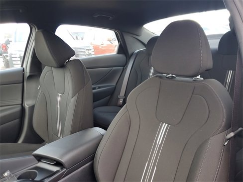 New 2025 Hyundai Elantra Sport image 12