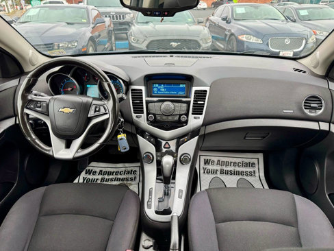 Used 2013 Chevrolet Cruze LT image 15