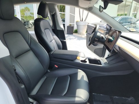 Used 2023 Tesla Model Y Long Range image 22