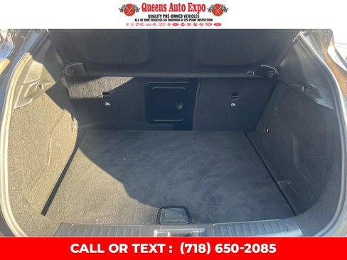 Used 2018 INFINITI QX30 Premium image 19