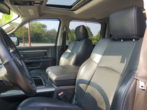 Used 2015 RAM 1500 Sport w/ Remote Start & Security Group image 10