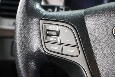 Used 2017 Hyundai Santa Fe SE image 13