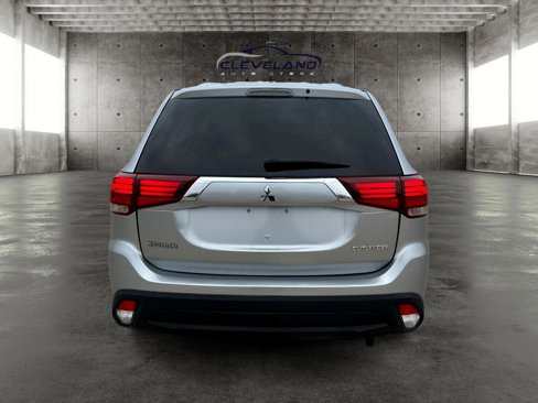 Used 2016 Mitsubishi Outlander ES image 4