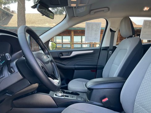Certified 2022 Ford Escape SE w/ SE Sport Appearance Package image 58