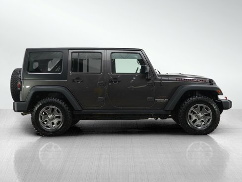 Used 2016 Jeep Wrangler Unlimited Rubicon w/ Connectivity Group image 6