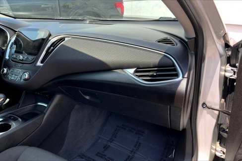 Used 2021 Chevrolet Malibu LT image 18